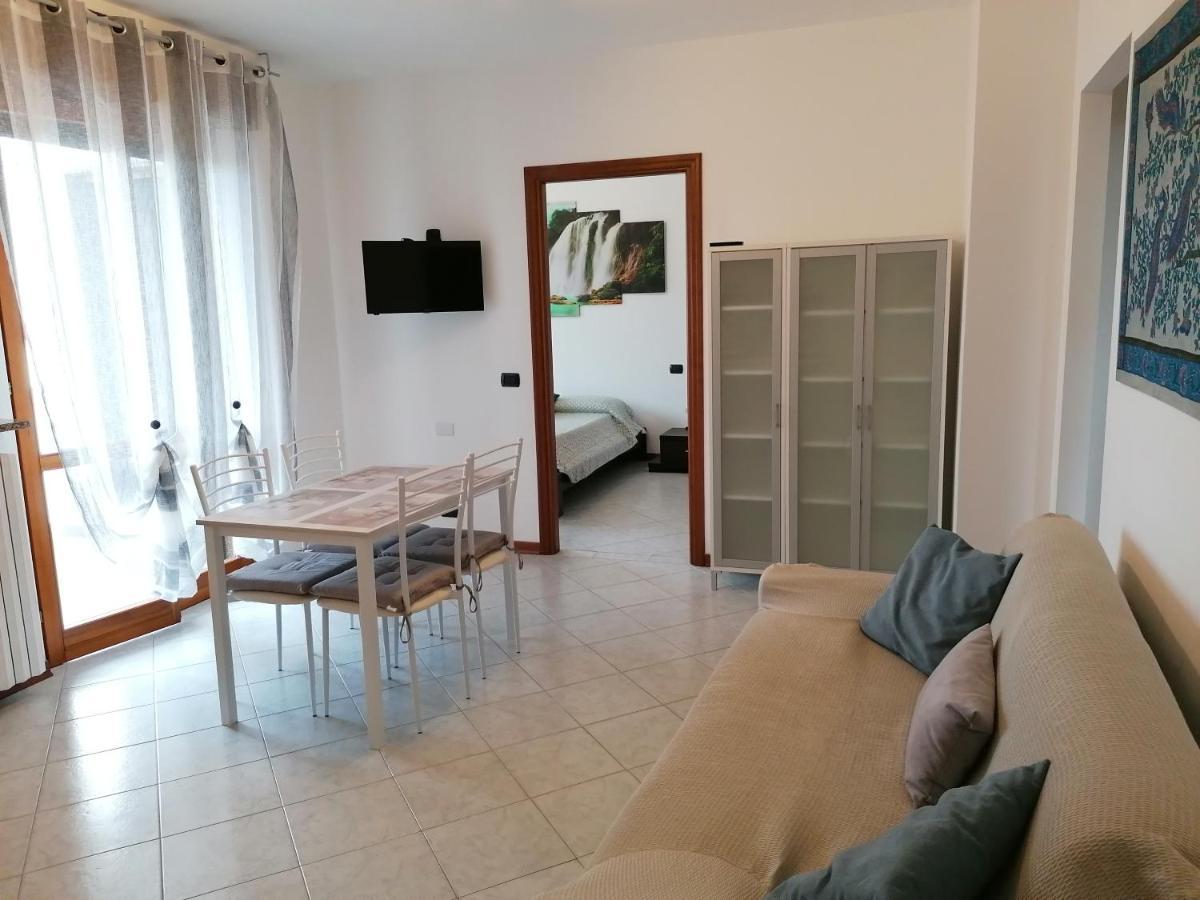Apartmán Accogliente Bilocale Novara Exteriér fotografie