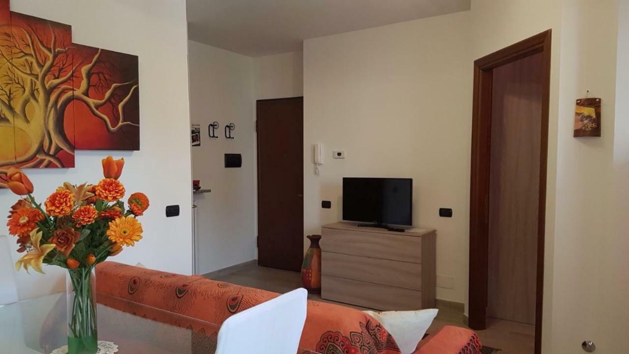 Apartmán Accogliente Bilocale Novara Exteriér fotografie